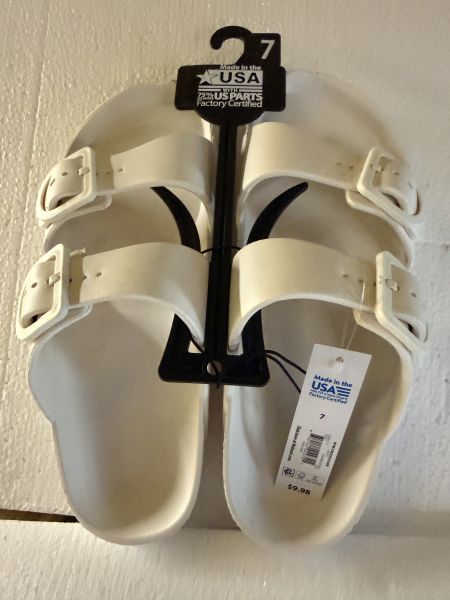 No Boundaries Women’s sandals size 7 photo 3