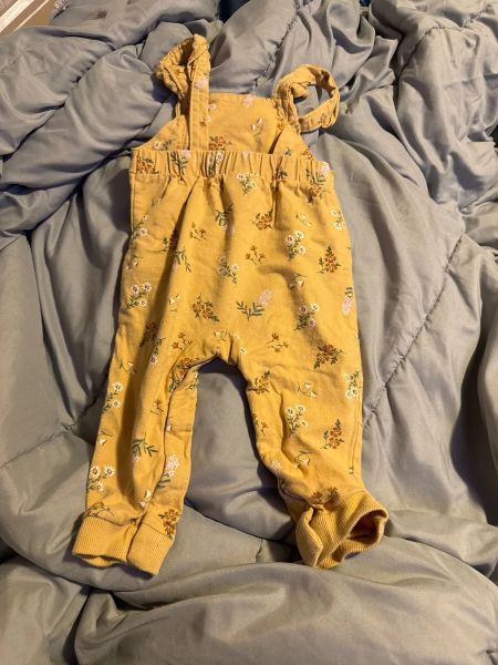 Carters 12m photo 2