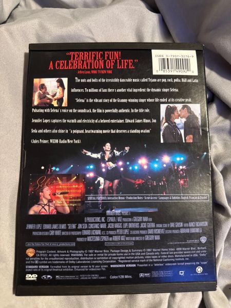 Selena dvd photo 2